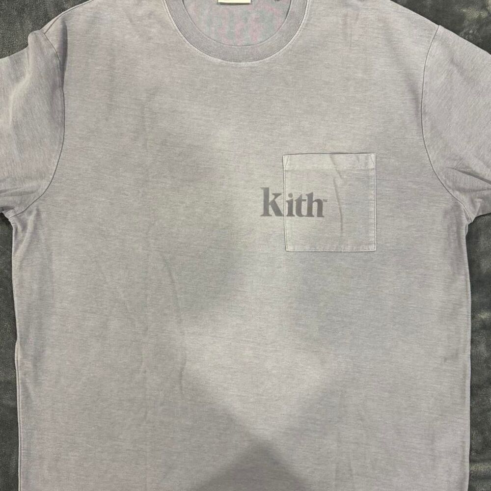 Kith Men's Grey T-shirt